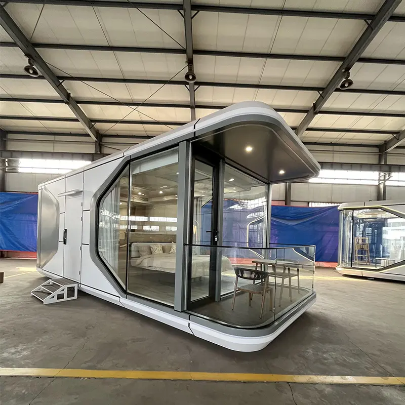 K7 Space Capsule Pod med balkong